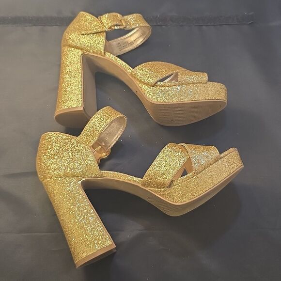 SUGAR LEEZA GOLD GLITTER CRISS-CROSS STRAP BLOCK HEEL HEIGHT SANDAL - Picture 9 of 16